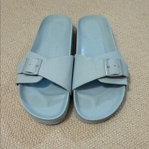 NWOT Light Blue Buckle Birkenstock Slide Sandals Size 8 (39)